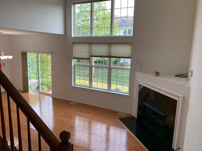 property at 1947 Sundrop Ct