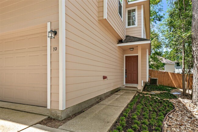 10 Scenic Brook Ct in Spring, TX - Building Photo - Building Photo