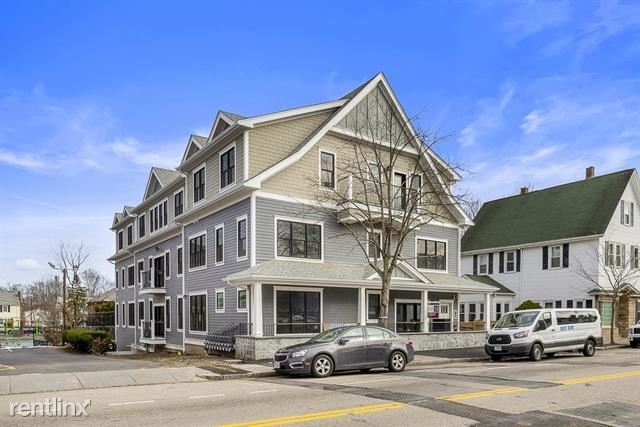 32 Cummins Hwy-Unit -Apt 6 in Boston, MA - Building Photo