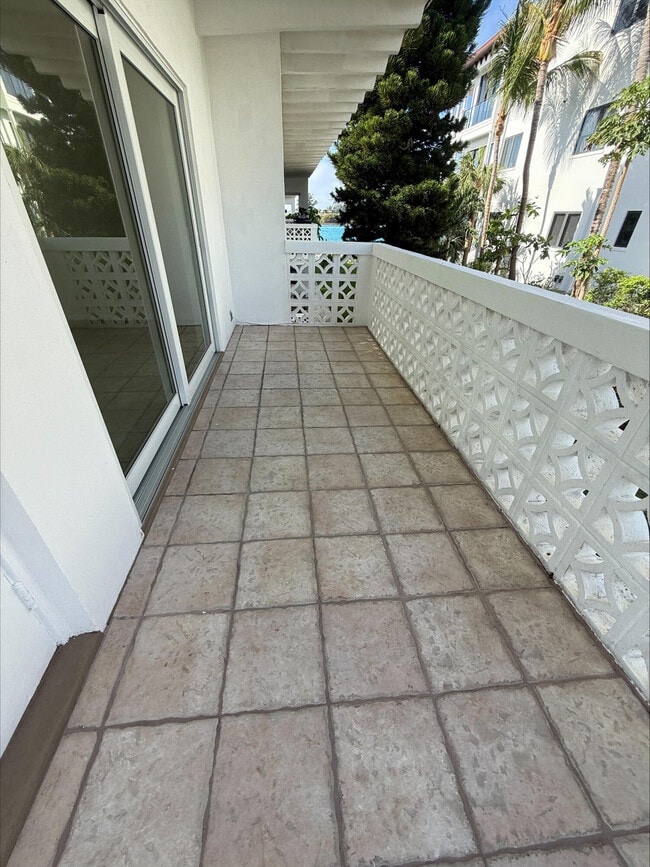 220 Inlet Way in West Palm Beach, FL - Building Photo - Building Photo