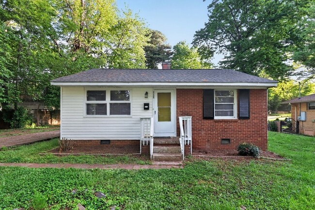 property at 2135 Purser Dr