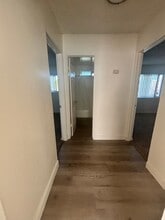 8202 Ashgrove Dr, Unit 13 in La Mirada, CA - Building Photo - Building Photo