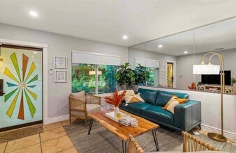 3032 NE 2nd Terrace in Wilton Manors, FL - Building Photo - Building Photo