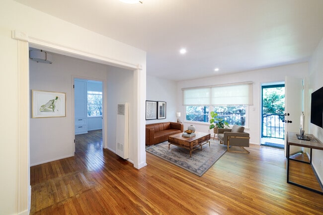 property at 11638 Riverside Dr
