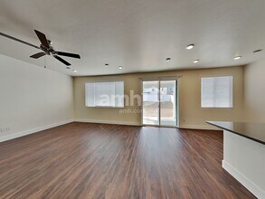 683 S Rocker Ave in Kuna, ID - Building Photo - Building Photo