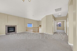 224 Emerald Vista Way in Las Vegas, NV - Building Photo - Building Photo