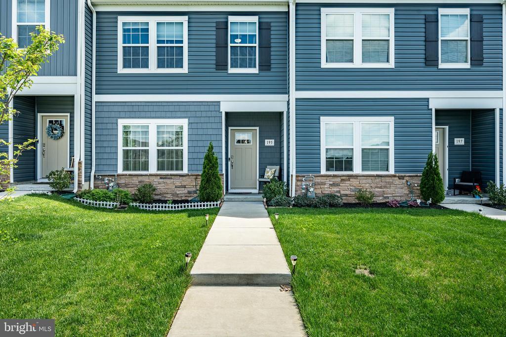 195 South Harner Boulevard in Coatesville, PA - Building Photo
