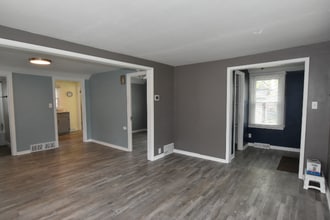 817 S Prairie Ave in Fairmont, MN - Building Photo - Building Photo