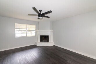 2437 Ramblewood Ct in Tallahassee, FL - Building Photo - Building Photo