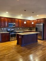 Surmount Commons: Elevate Your Lifestyle in Weehawken's Premier Luxury Residence! in Weehawken, NJ - Building Photo