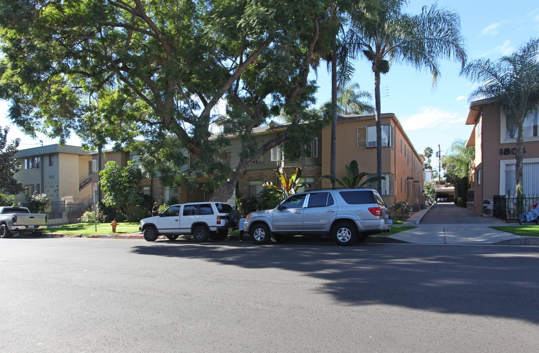 1801 Garfield Pl in Hollywood, CA - Building Photo