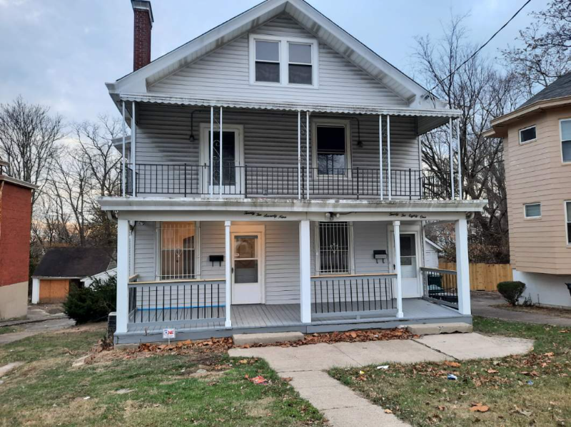 2279 Harrison Ave in Cincinnati, OH - Building Photo