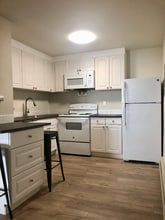 3604 NE 73rd Pl in Seattle, WA - Foto de edificio - Building Photo