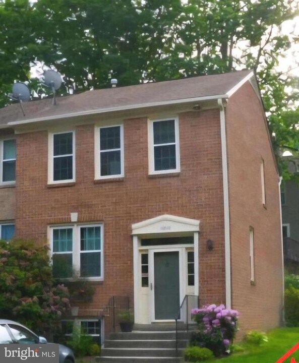 10520 Pine Haven Terrace in Rockville, MD - Building Photo