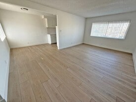 3620 139th St, Unit 4 in Hawthorne, CA - Building Photo