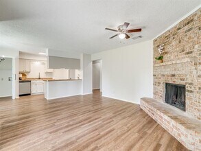 1108 Briar Ct in Benbrook, TX - Building Photo - Building Photo