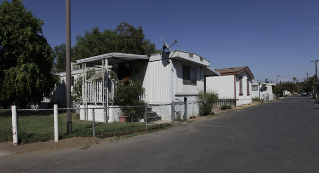 Aetna Mobile Home Park in Fontana, CA - Building Photo - Building Photo