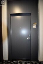 223-2223 Webb Dr in Mississauga, ON - Building Photo - Building Photo