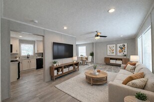 29805 Jamestown Dr in New Baltimore, MI - Building Photo