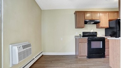 The Mews in Prince Albert, SK - Building Photo - Interior Photo