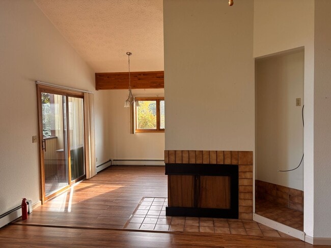 1931 Congress Cir in Anchorage, AK - Building Photo - Building Photo