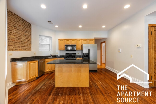 1010 N Kedzie Ave, Unit 1
