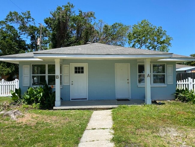 2462 Beacon Pl in Biloxi, MS - Building Photo - Building Photo
