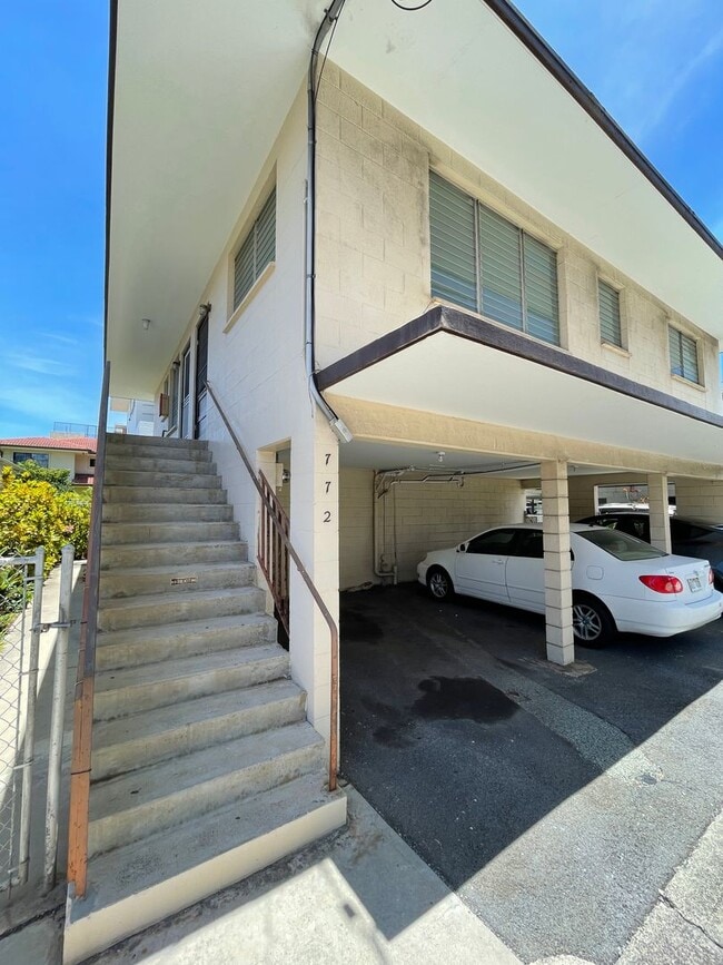772 Paani St in Honolulu, HI - Building Photo - Building Photo