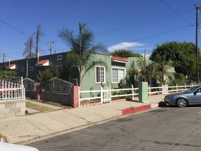 201-203 W Queen St in Inglewood, CA - Building Photo - Other