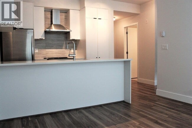 5355 Lane St in Burnaby, BC - Building Photo - Building Photo