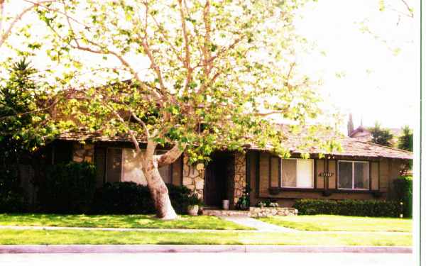 17330 San Mateo St in Fountain Valley, CA - Foto de edificio - Building Photo