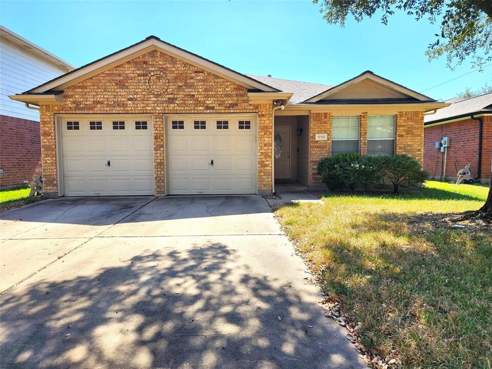 19759 Twin Canyon Ct in Katy, TX - Building Photo