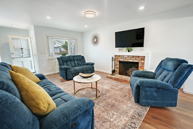 property at 23502 Nicolle Ave