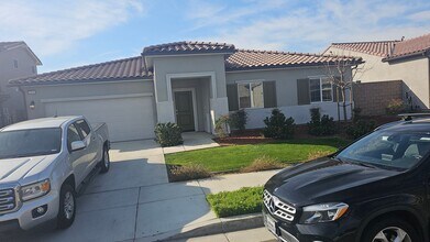 10809 Asuncion Pl in Bakersfield, CA - Building Photo - Building Photo