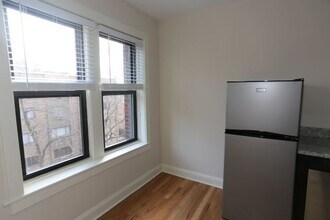 615 W Patterson Ave in Chicago, IL - Building Photo - Building Photo