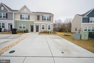 415 Creekbed Cir in Salisbury, MD - Building Photo - Building Photo