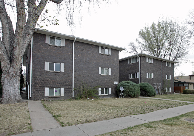 City Plaza Apartments in Greeley, CO - Foto de edificio - Building Photo