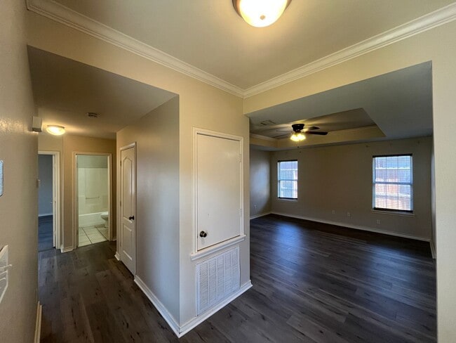 1838 El Monte St in Corpus Christi, TX - Building Photo - Building Photo