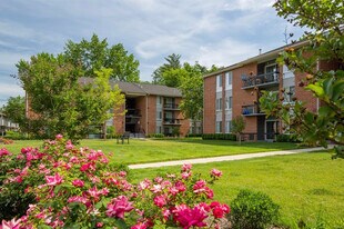 The Vista in Voorhees, NJ - Building Photo