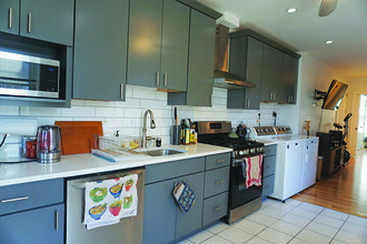 23 Lambert St, Unit 27-2L in Cambridge, MA - Foto de edificio - Building Photo