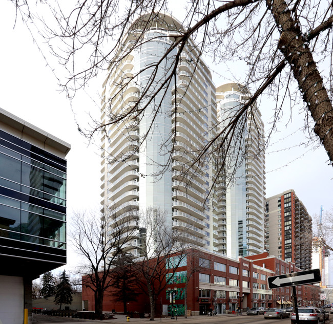 Icon Tower 1 in Edmonton, AB - Building Photo - Building Photo