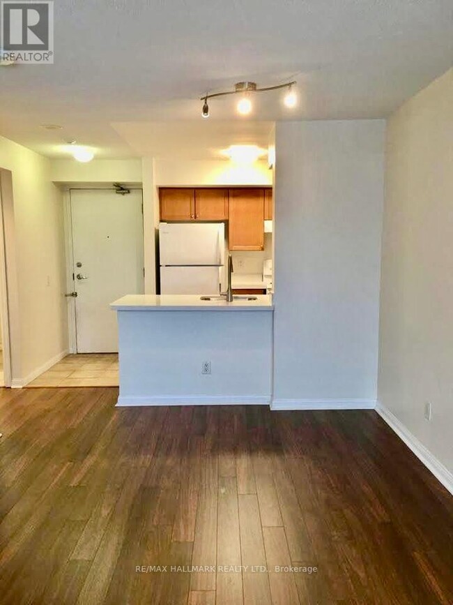 153-1153 Beecroft Rd in Toronto, ON - Building Photo - Building Photo
