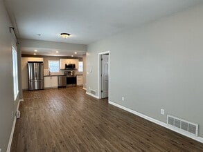 609 E Elk Pl in Denver, CO - Building Photo - Building Photo