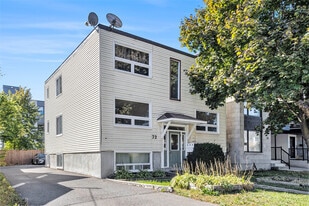 72 Jolliet Ave in Ottawa, ON - Building Photo