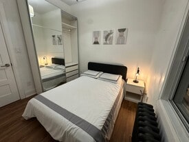 326 High Park Av in Toronto, ON - Building Photo