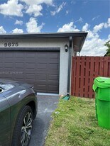 9675 NW 19th Pl in Sunrise, FL - Building Photo