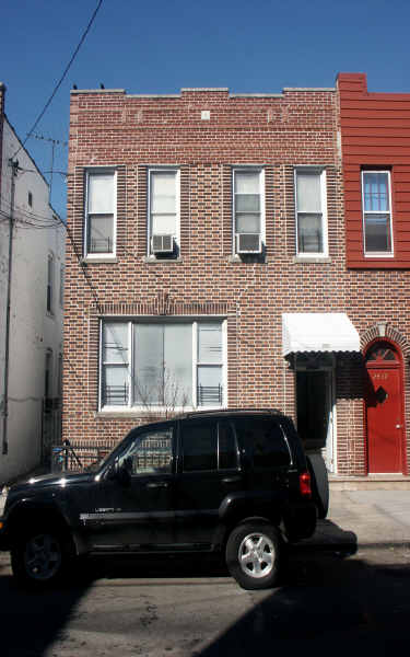 2437 Fuller St in Bronx, NY - Foto de edificio - Building Photo