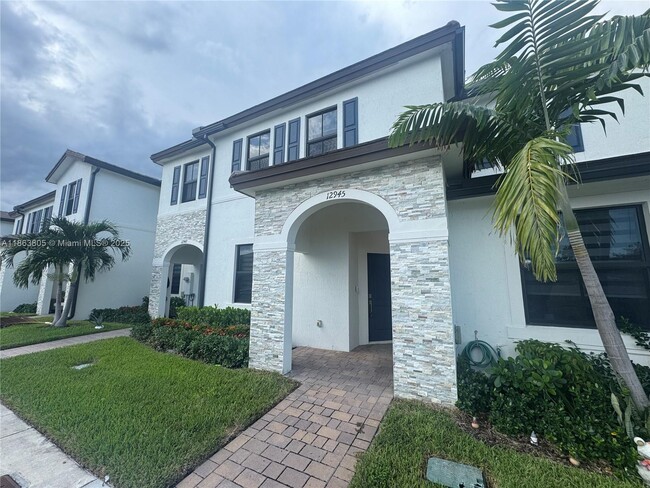 12945 SW 232nd Ln in Princeton, FL - Building Photo - Building Photo