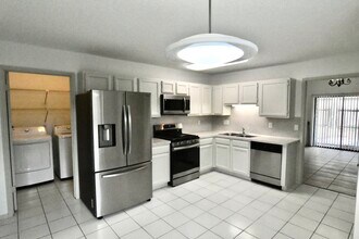 9814 Paddock Park Dr in Houston, TX - Building Photo - Building Photo