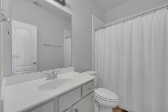 22642 Rosebush Hl Rd in Tomball, TX - Building Photo - Building Photo